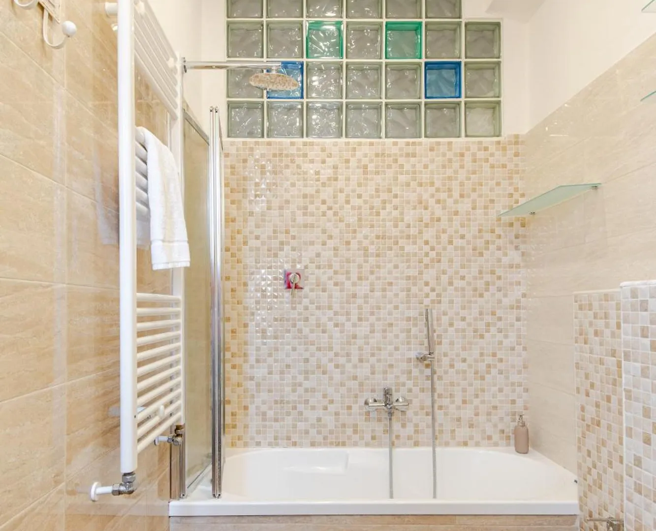 Apartmán Metro B - Luminosa Casa Vicina Al Centro Di Roma