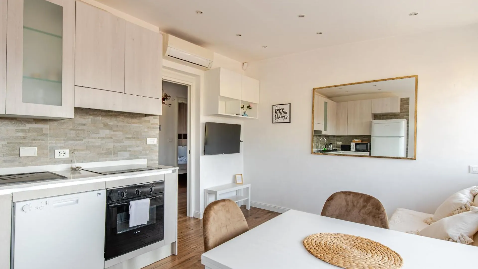 Apartmán Metro B - Luminosa Casa Vicina Al Centro Di Roma 0*, Řím